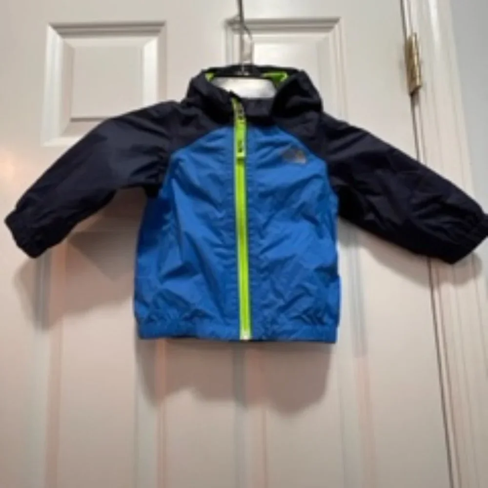 THe north face kids 6-12 months rain jacket with hoodie nwot